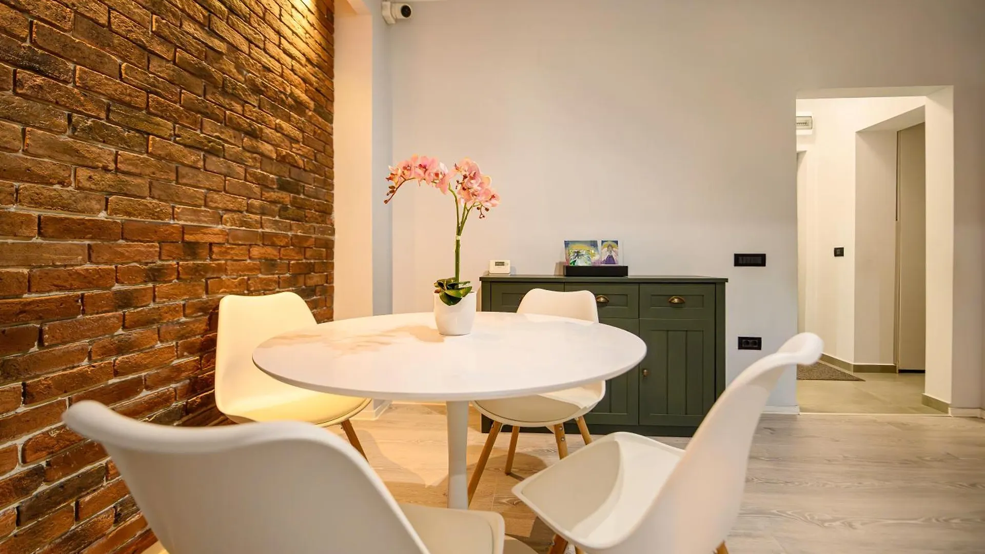 公寓 布加勒斯特Kiseleff Flat - 2Br, Family-Friendly, Free Parking公寓