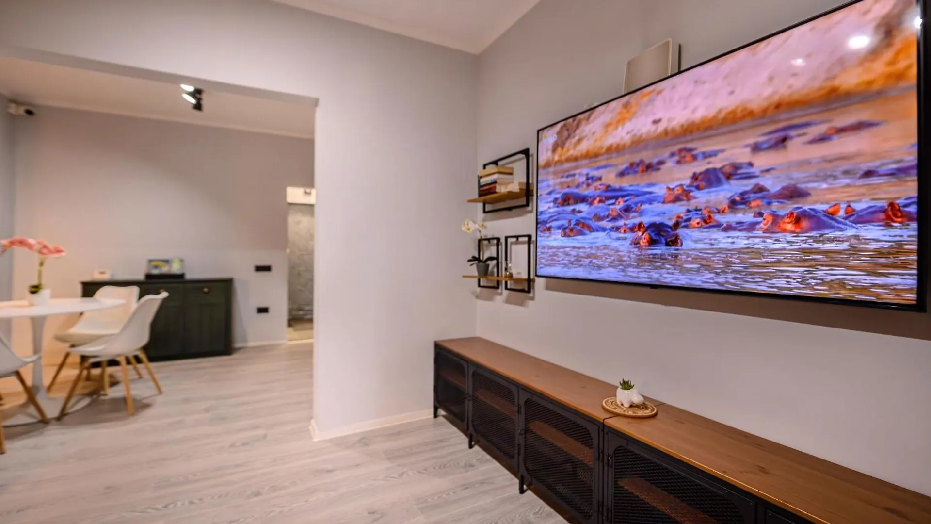 Kiseleff Flat - 2Br, Family-Friendly, Free Parking Lejlighed Bukarest